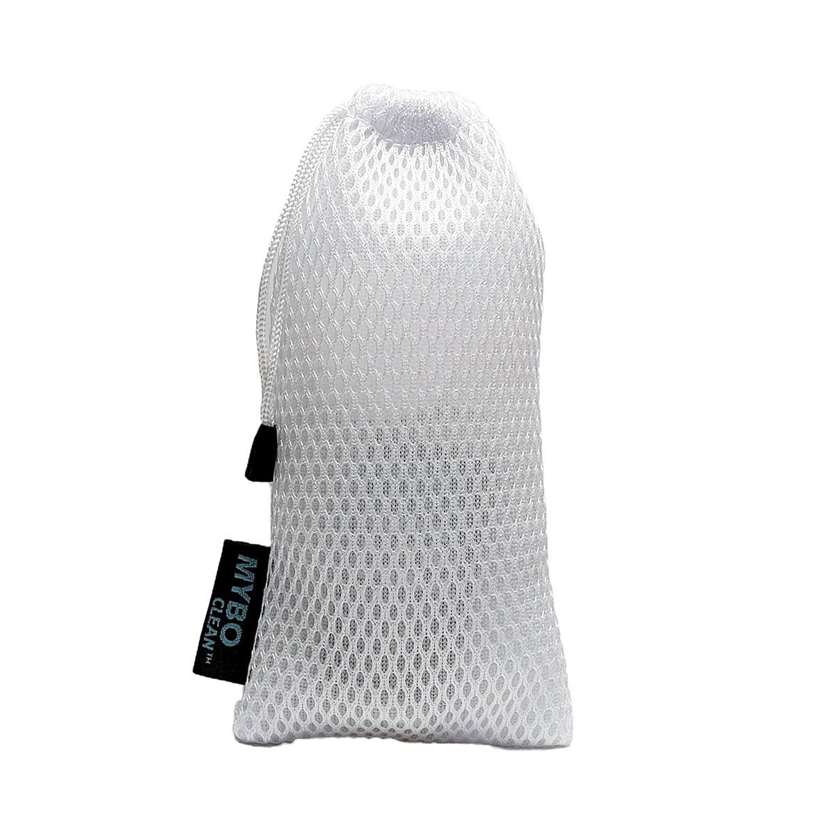 The MyboClean On the Go travel bag is a stylish, white mesh cylinder featuring a sleek black logo tag. Perfect for essentials like an eyelid cleaning brush and hygiene solution, it combines style with practicality.