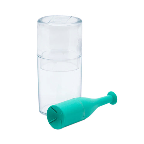 The DMV Versa Contact Lens Insertion and Removal Tool (5-Pack Green) includes a transparent cylindrical plastic container with a matching lid and small teal plunger. Expertly designed with a round handle for scleral lens insertion, it fits seamlessly into the container.
